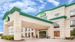 Wingate by Wyndham LFT Airport Parking