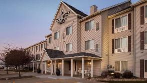 Country Inn and Suite BMI Airport Parking