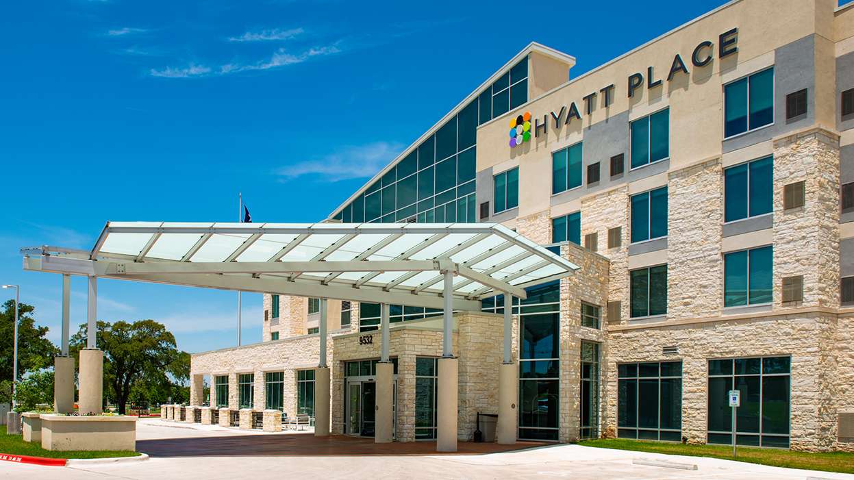 Hyatt Place Austin Airport Parking