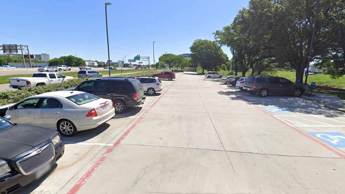 Hampton Inn and Suites Dallas Market Center DAL Airport Parking (No Shuttle)