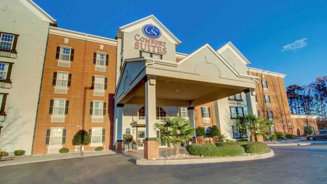 Comfort Inn Newport (PHF) Airport Parking