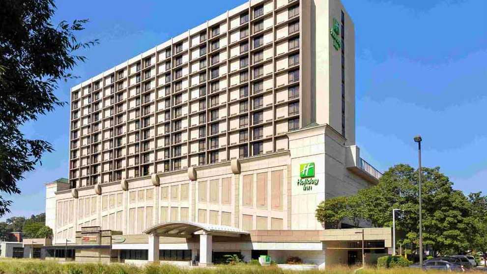 Holiday Inn National Airport Hotel