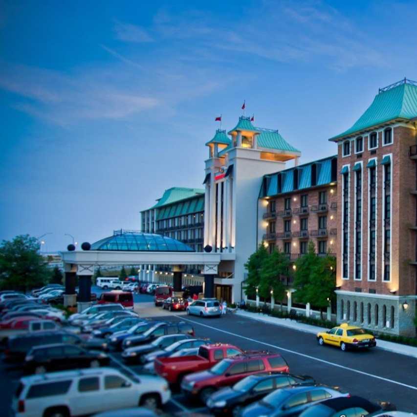Crowne Plaza Louisville Airport Hotel Parking