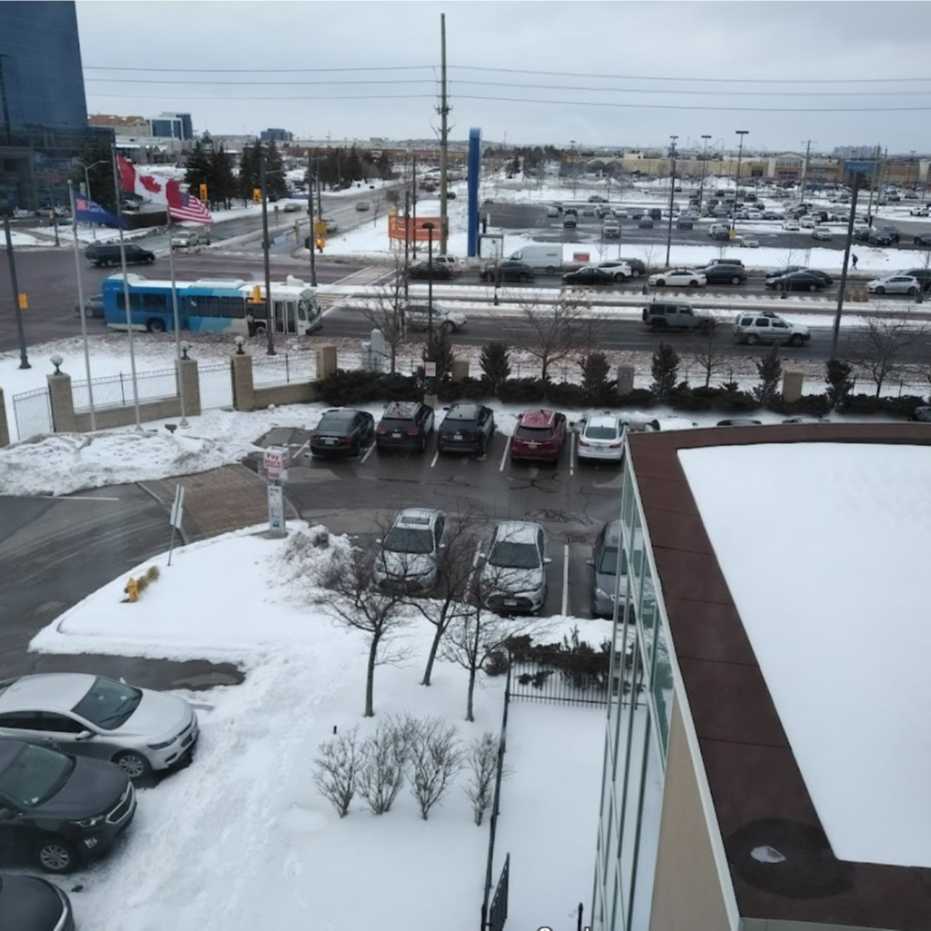Hilton Garden Inn Vaughan YYZ Airport Parking