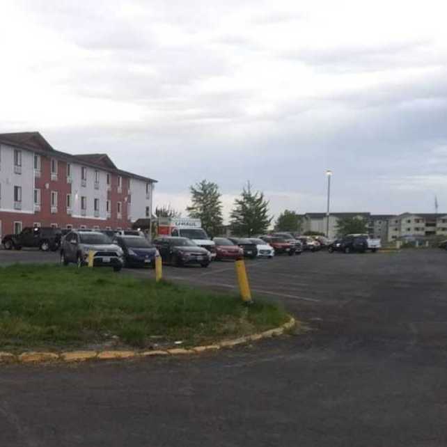 Super 8 Spokane Airport Parking