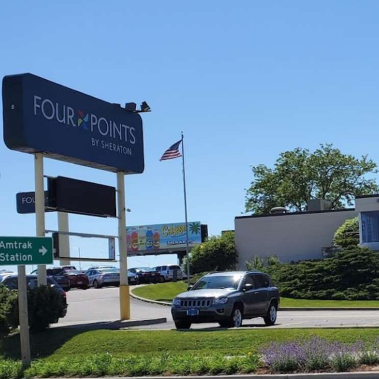 Four Points by Sheraton Milwaukee Airport Parking