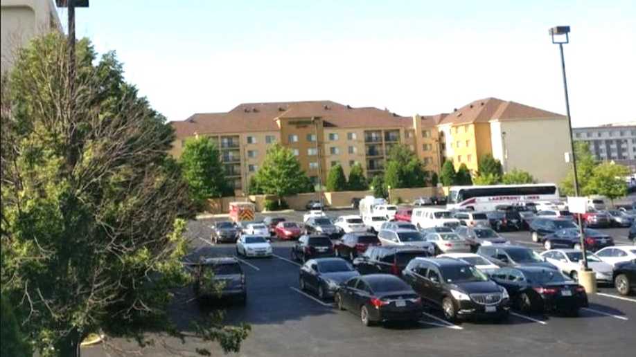 Holiday Inn Express & Suites MDW Airport Parking