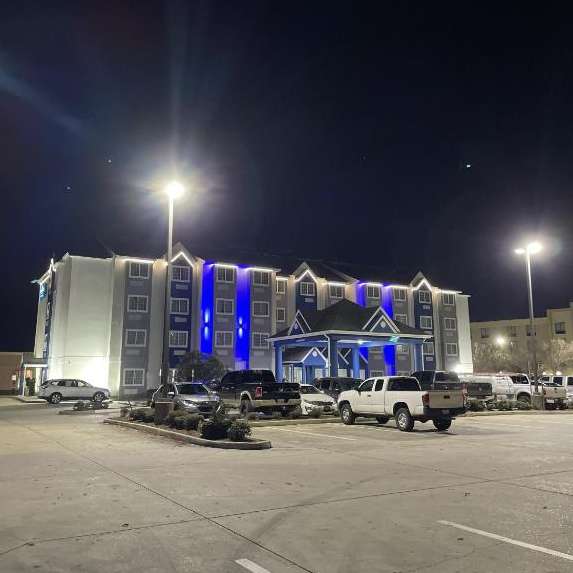 Microtel Inn & Suites BTR Airport Parking