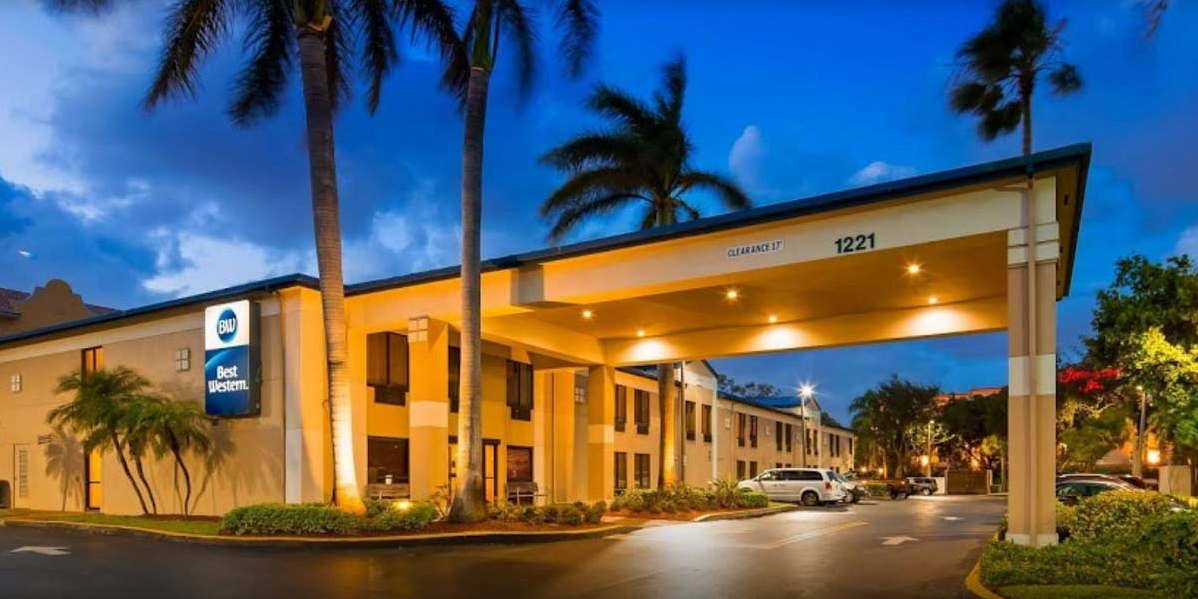 Best Western Plus Fort Lauderdale (FLL) Airport & Cruise Port Parking SPECIAL DEAL