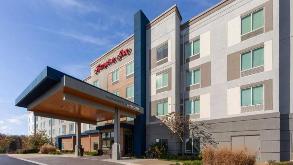 Wingate by Wyndham Nashville BNA Airport Parking