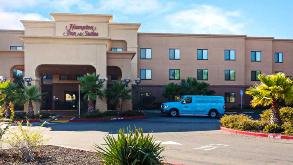 Hampton Inn and Suites Oakland Airport  Alameda Parking