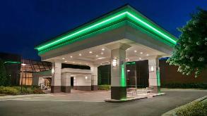 Holiday Inn Dulles Airport Parking