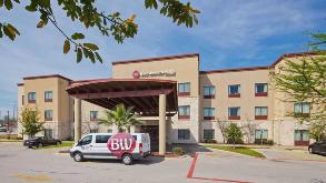 Best Western Plus Austin Airport Inn & Suites Parking