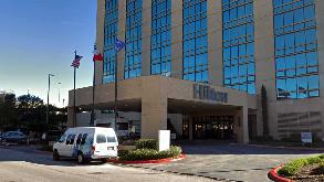 Doubletree by Hilton SAT Airport Parking