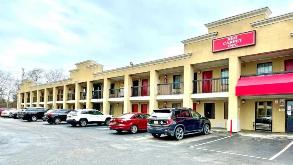 Red Carpet Inn PHL Airport Parking(formerly Econolodge)