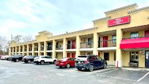 Red Carpet Inn PHL Airport Parking(formerly Econolodge)