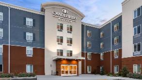 Candlewood Suites Portland-Airport Parking