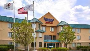 Fairfield Inn & Suites by Marriott ORD Airport Parking 