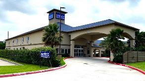 Regency Suites IAH Airport Parking