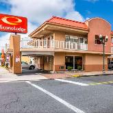 Econo Lodge Beach & Broadway ACY Airport Parking