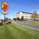 Super 8 by Wyndham MKE Airport Parking