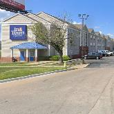 InTown Suites Extended Stay STL Airport Parking