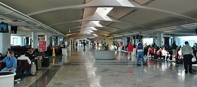 Hartsfield-Jackson_Atlanta_International_Airport_International_Terminal_Concourse_F_