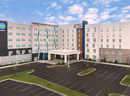 Hampton Inn & Suites Charlotte Airport Lake Pointe