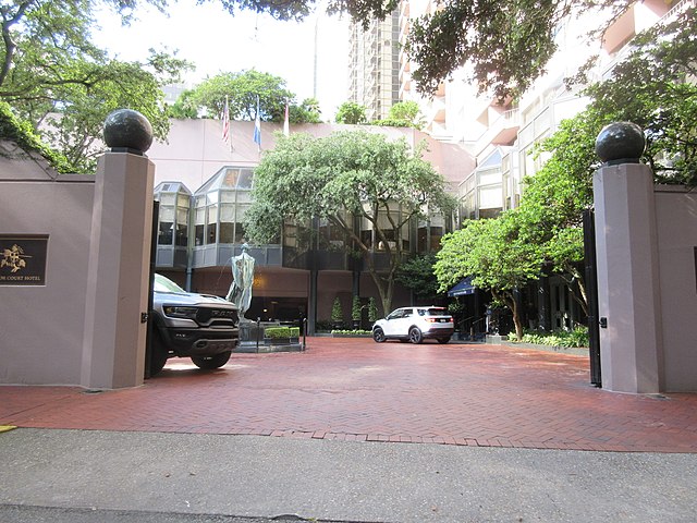 Windsor_Court_Hotel_