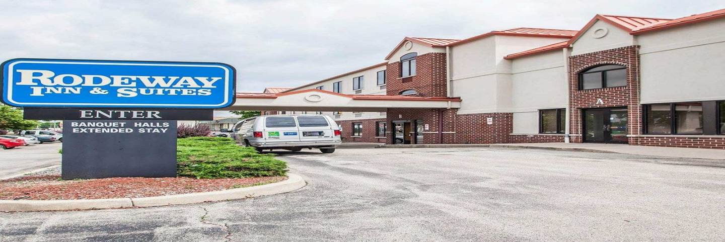 Rodeway Inn & Suites - Milwaukee (MKE) Airport Parking