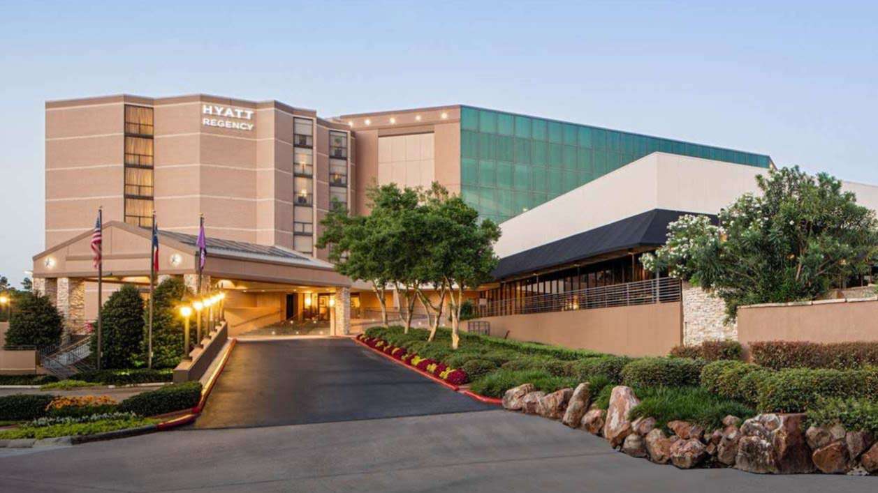 Hyatt Regency Houston International Airport Parking