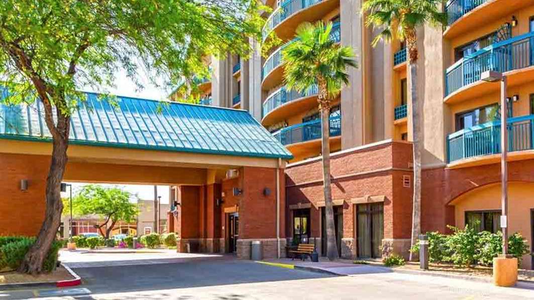 Hyatt Place Tempe PHX Airport Parking