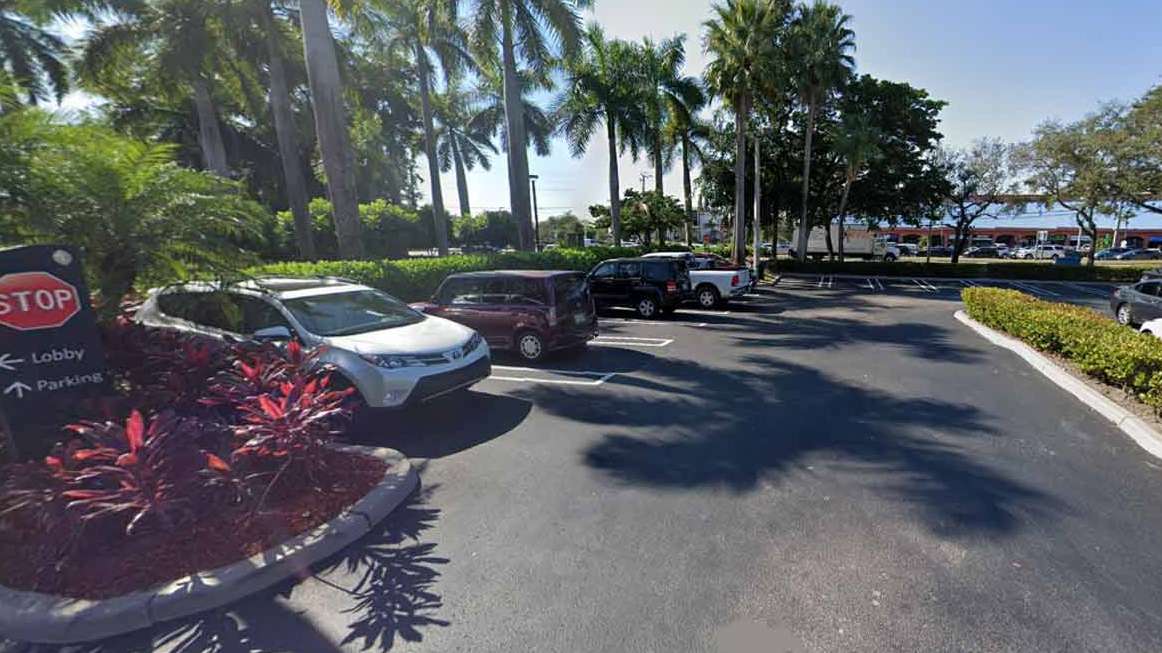 Intercontinental at DoralHotel Miami MIA Airport Parking (No Shuttle)