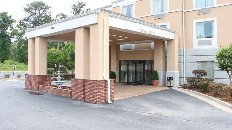 Jameson Inn and Suites ATL Airport Parking