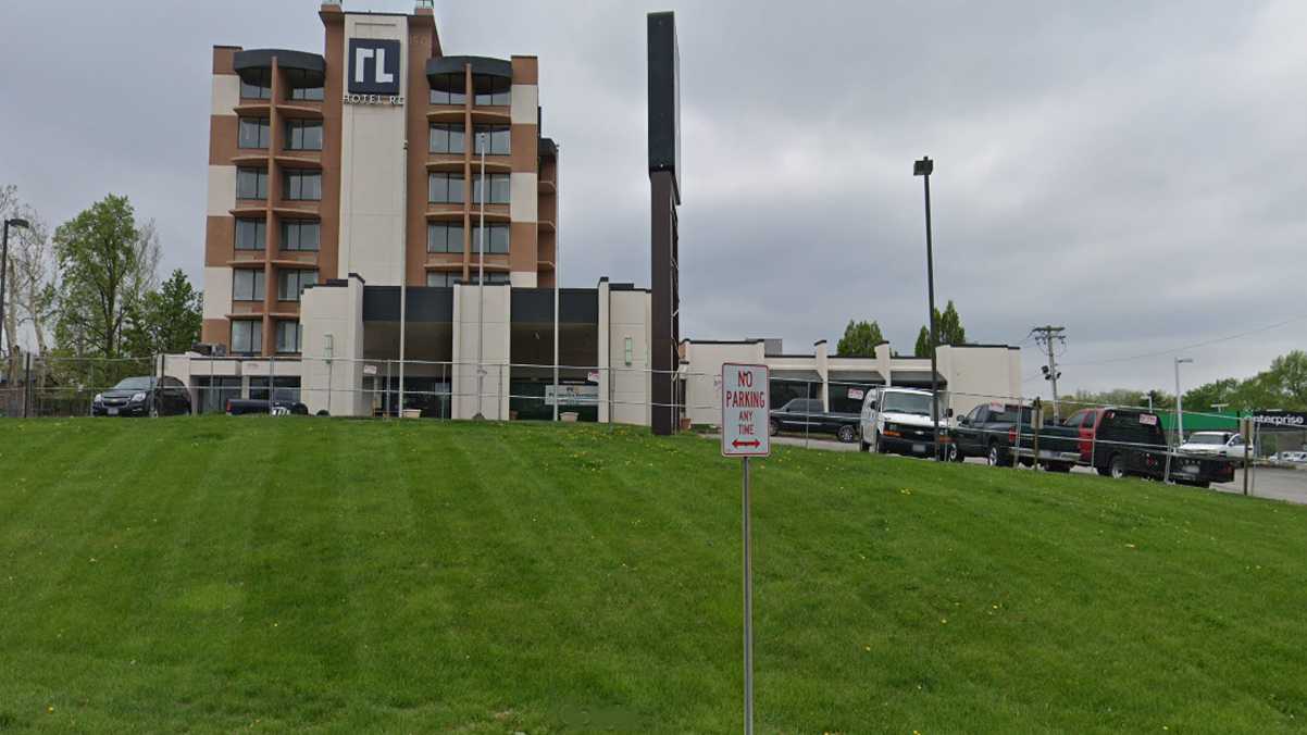 Hotel RL STL Airport Parking