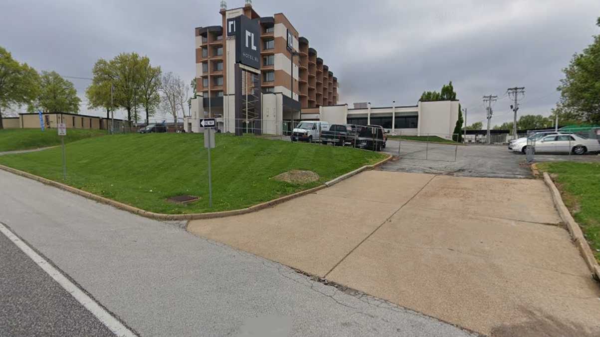 Hotel RL STL Airport Parking