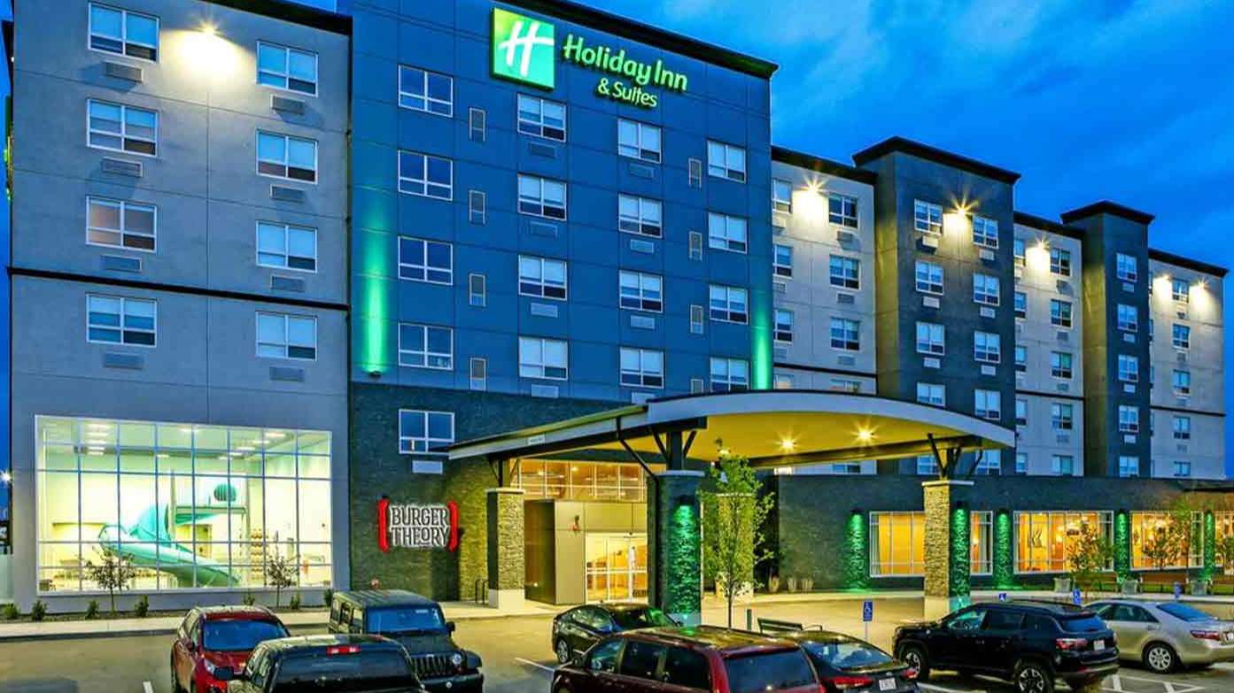Holiday Inn and Suites Calgary North YYC Airport Parking 