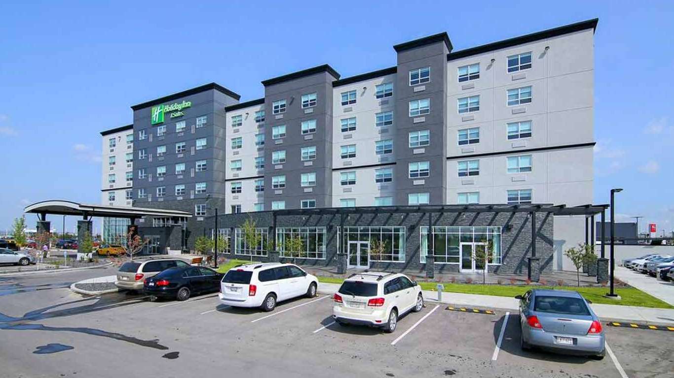 Holiday Inn and Suites Calgary North YYC Airport Parking 