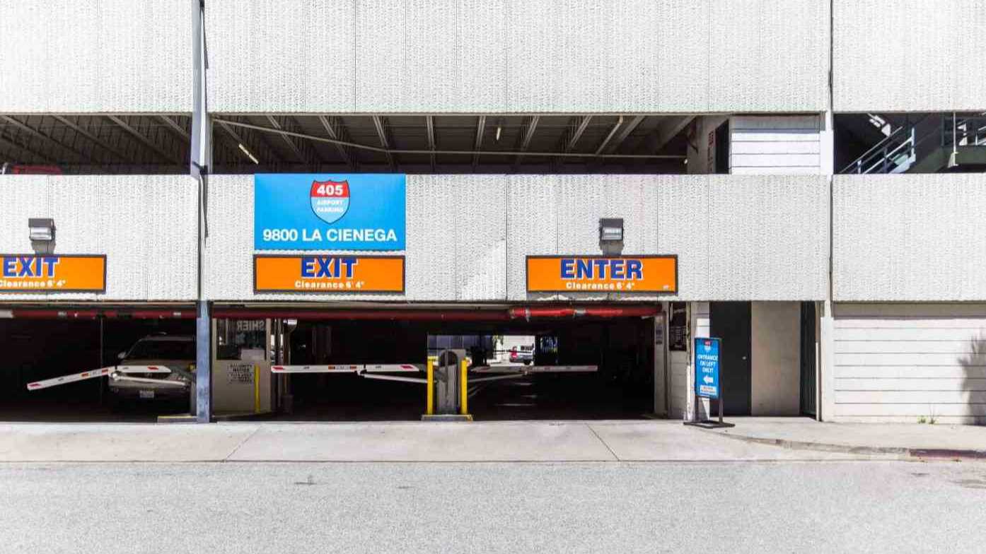 405 LAX Airport Parking