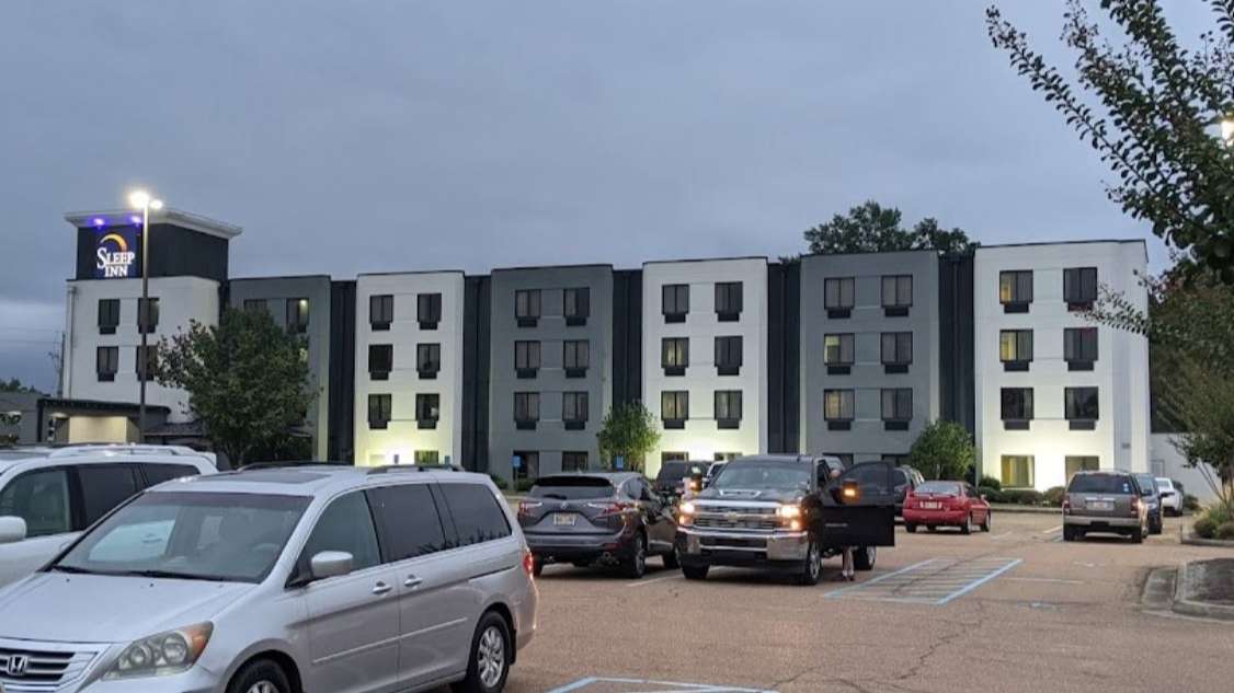 Sleep Inn JAN Airport Parking