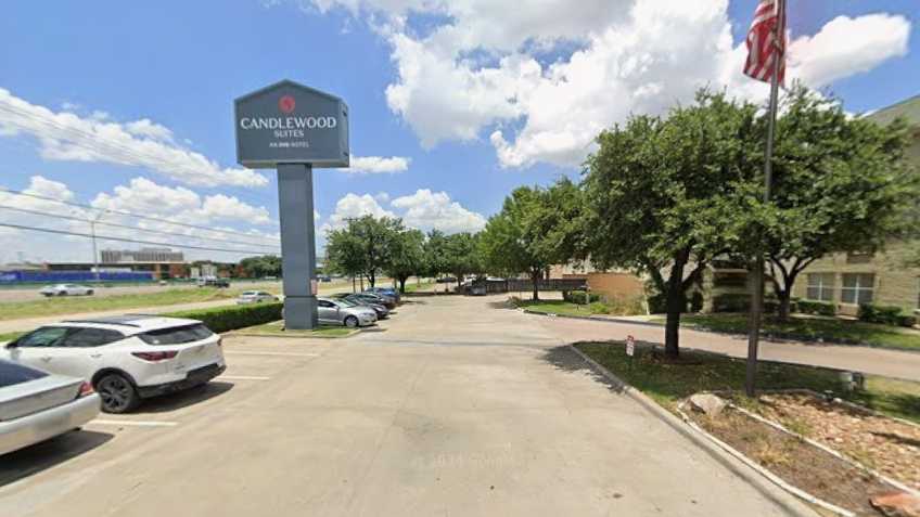 Candlewood Suites DAL Airport Parking