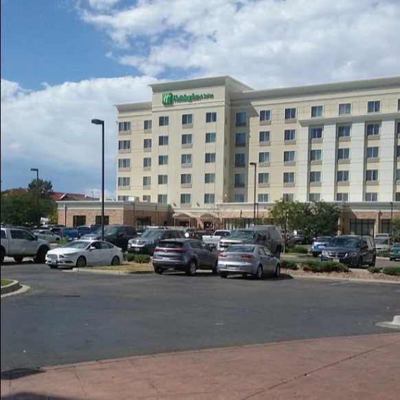 Holiday Inn Express DIA Airport Parking