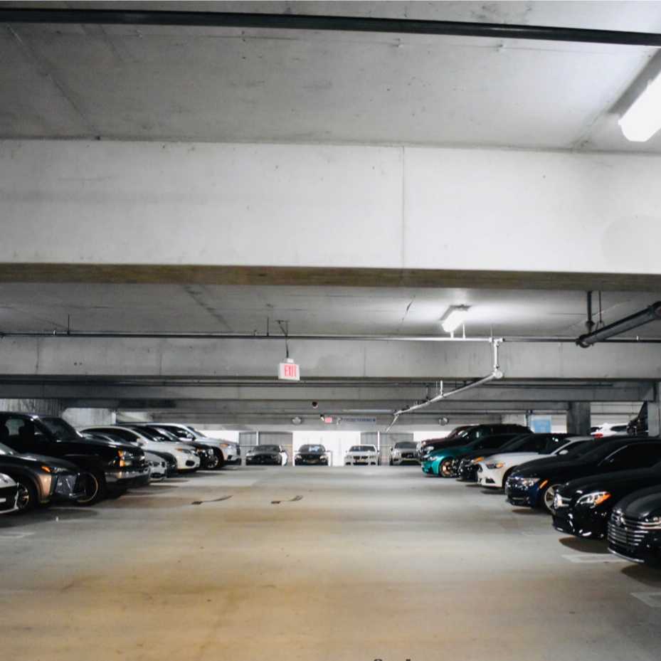 Premier Cruise Parking POM