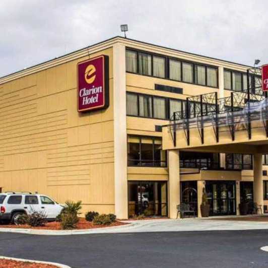Clarion Inn CLT Airport Parking