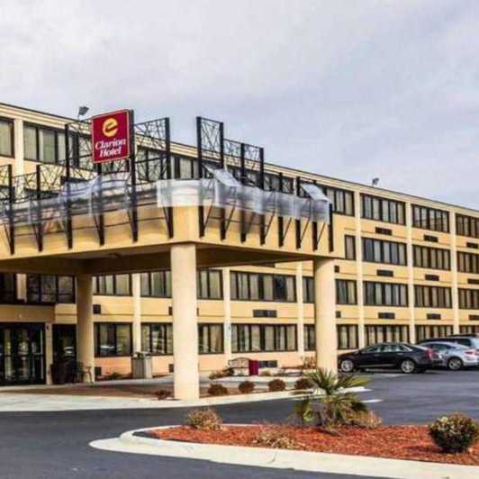 Clarion Inn CLT Airport Parking