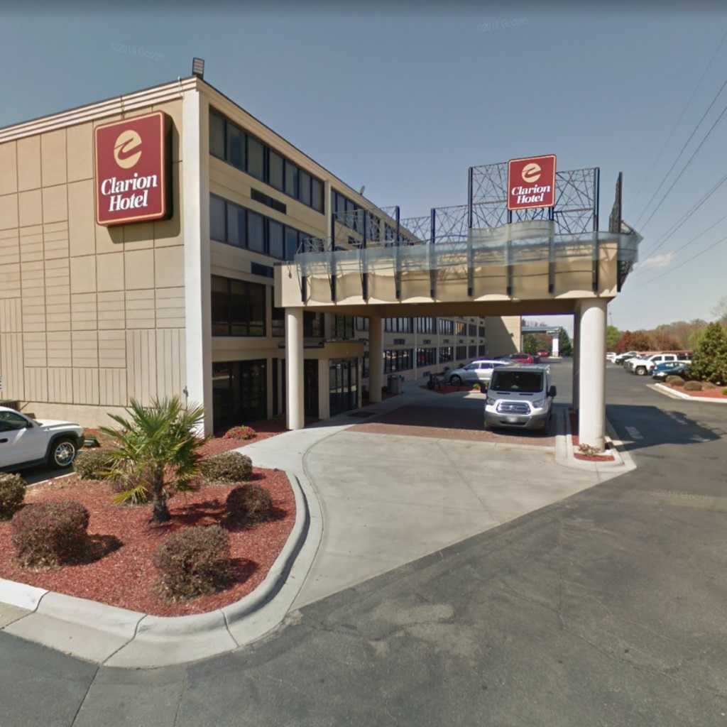 Clarion Inn CLT Airport Parking