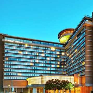 Doubletree Hotel DCA Crystal City Airport Parking