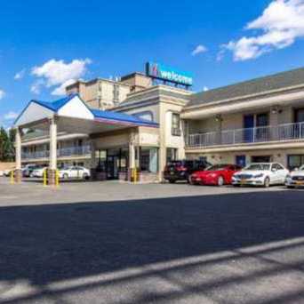 Motel 6 -Newark (EWR) Airport Parking