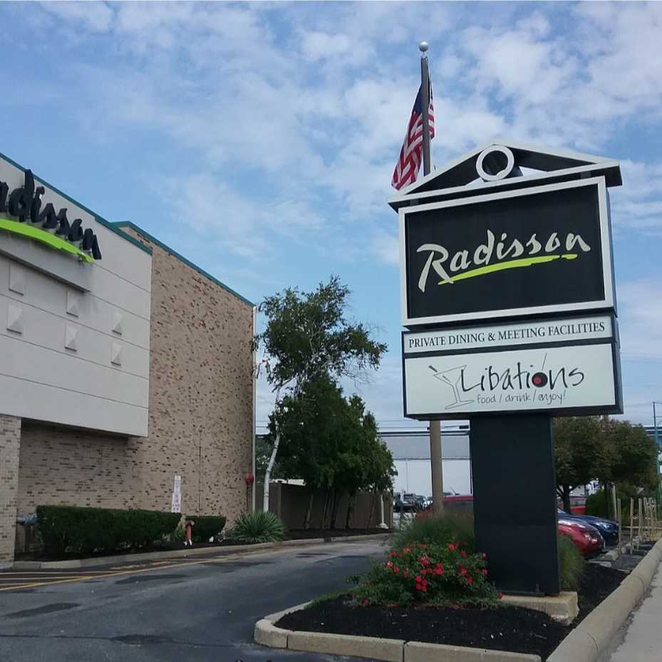Radisson Hotel Providence Airport Parking