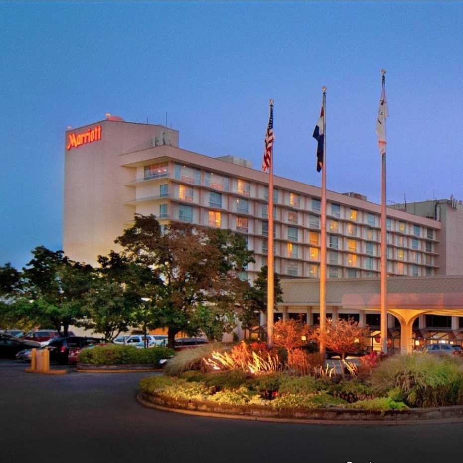 Marriott St. Louis Airport Parking